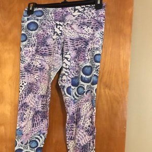 🦚Yogabela Peacock🦚Print Capri Sz M